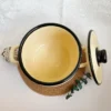 097fcc24-0b77-4d8b-a4d5-40e3f0a7cdf3 2L Enamel Stovetop Pot