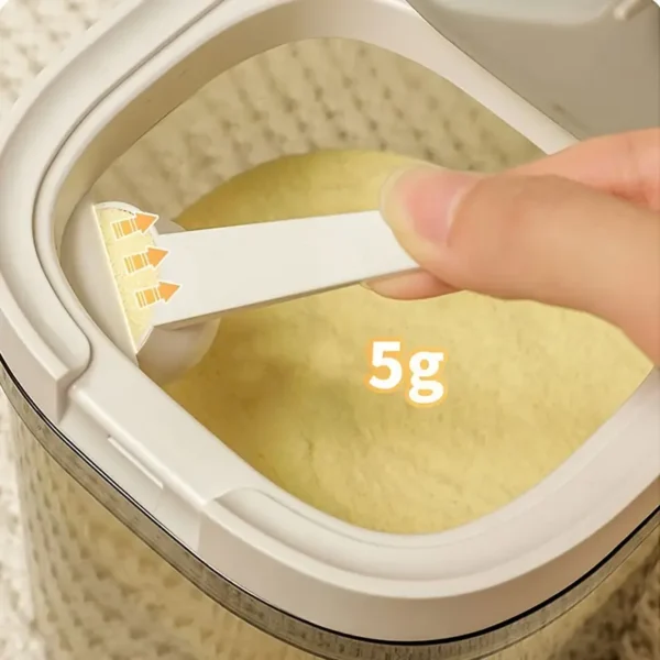 73f26e6b-5aa5-4759-9df7-c7207505a873 Airtight Food Storage Container